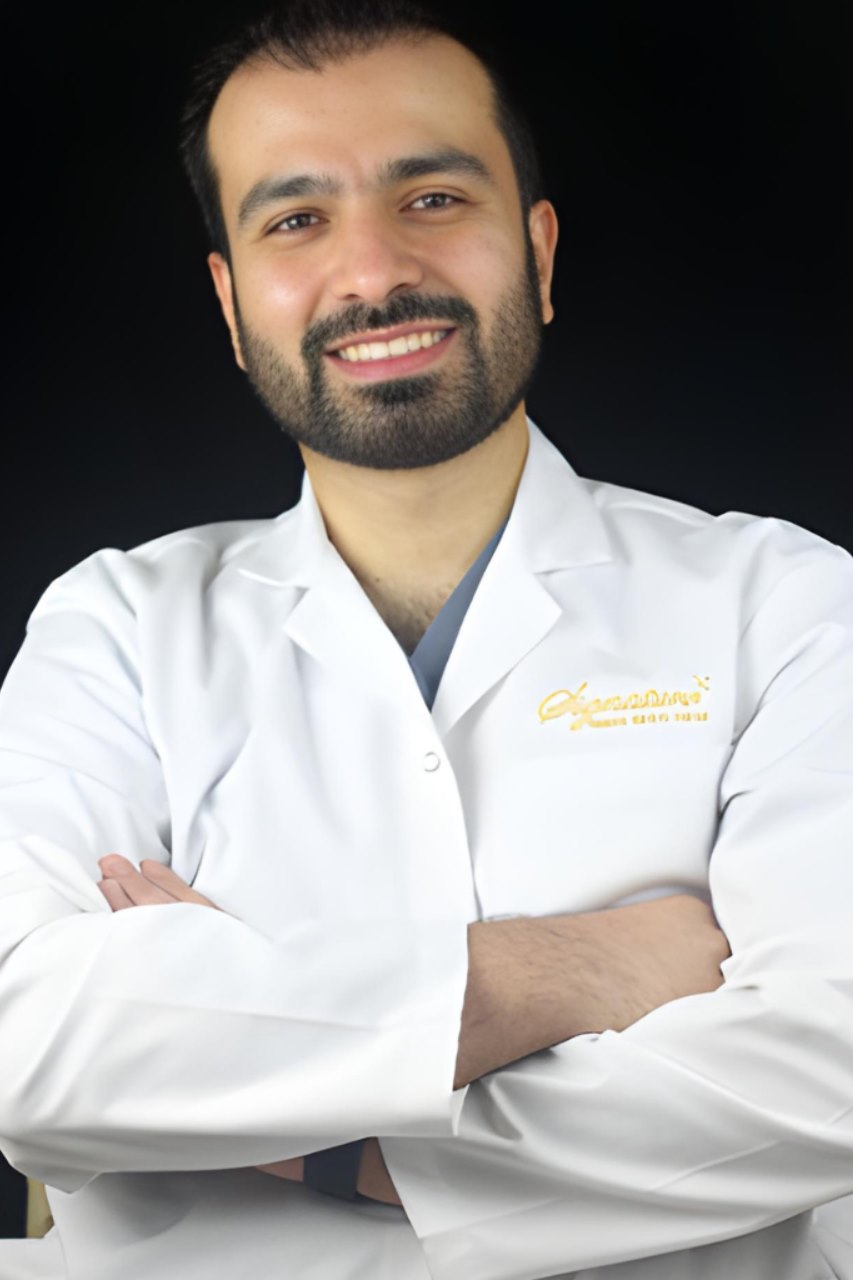 Dr. Mustafa Manafikhi - Signature Plus Clinic